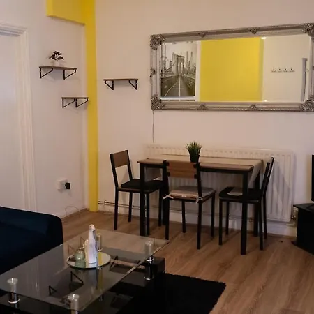 Apartment Cosy & Modern 1-bed, Centre